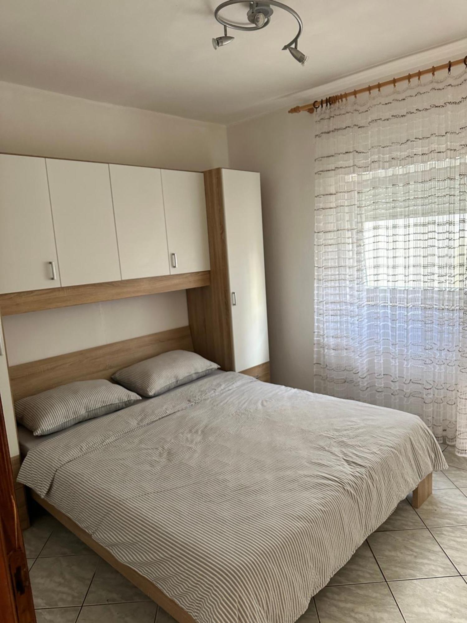Apartments Kristina Vir Eksteriør billede