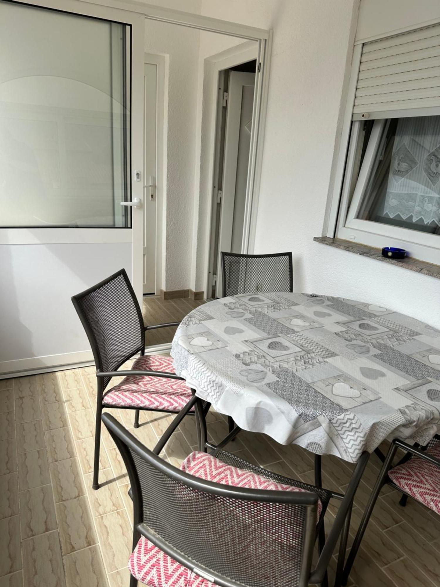 Apartments Kristina Vir Eksteriør billede